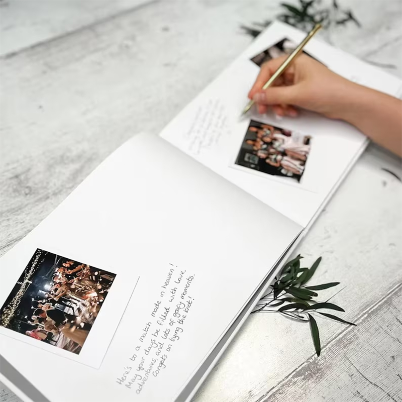 Personalized Guest Book for We - Personalized Guest Book avis et prix